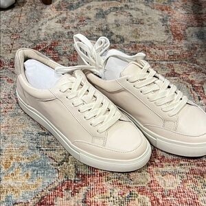 Soft pink Birdies shoes NWOT Size 8